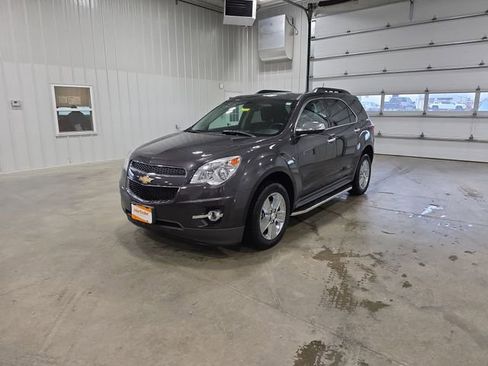 Used 2015 Chevrolet Equinox LT w/ Chrome Appearance Package FWD image 4