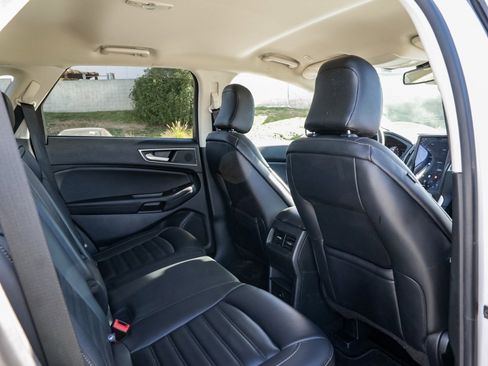 Used 2024 Ford Edge SEL image 22