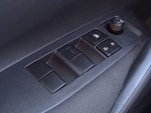 Used 2025 Toyota Corolla LE FWD image 20