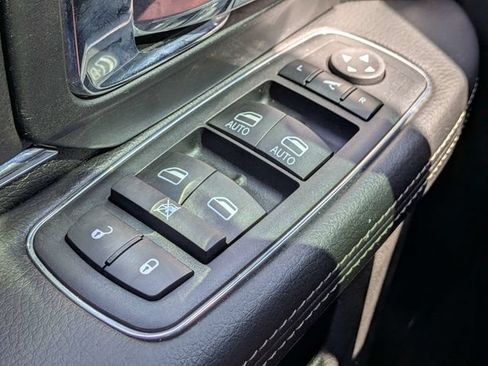 Used 2017 RAM 1500 Laramie w/ Convenience Group AWD/4WD image 25