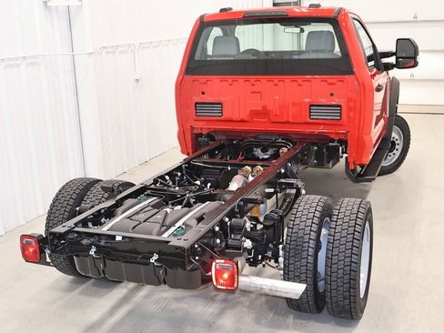 New 2026 Ford F550 4x4 Regular Cab Super Duty image 27