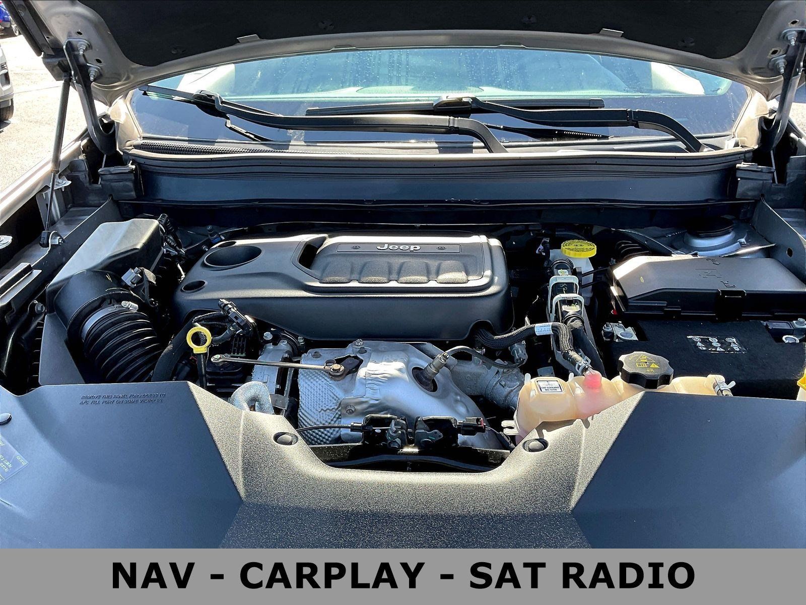 Used 2019 Jeep Cherokee Limited AWD/4WD image 31