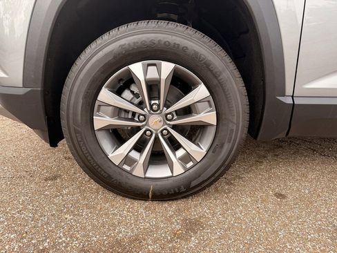 New 2026 Chevrolet Equinox LT FWD image 12