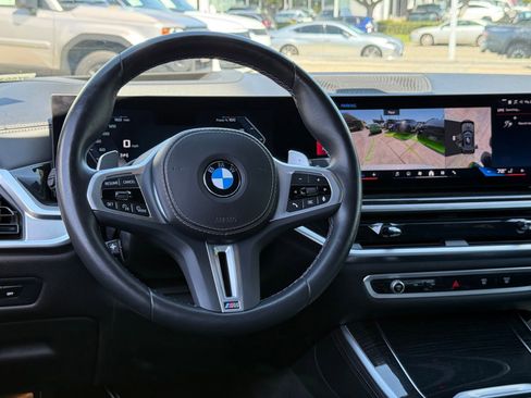 Used 2025 BMW X5 M60i AWD/4WD image 40