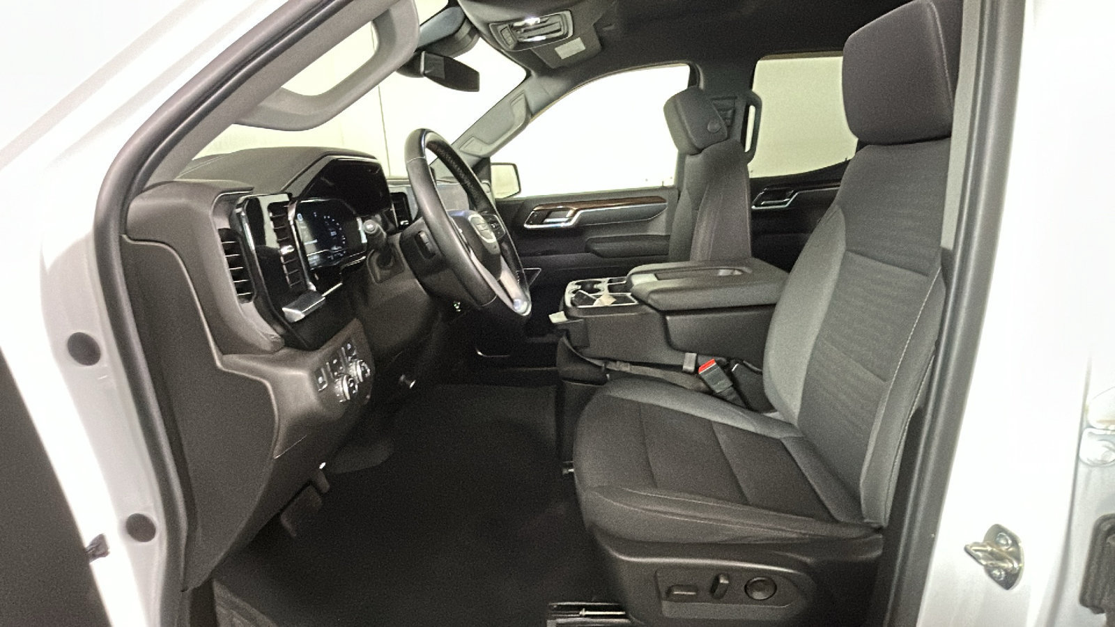 Used 2023 GMC Sierra 1500 SLE AWD/4WD image 13