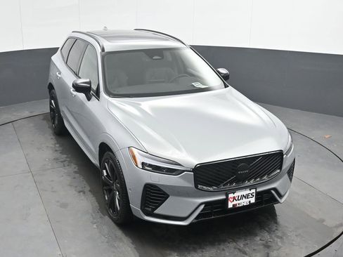 New 2026 Volvo XC60 T8 Ultra w/ Climate Package AWD/4WD image 30