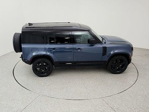 New 2026 Land Rover Defender 110 X-Dynamic SE image 16