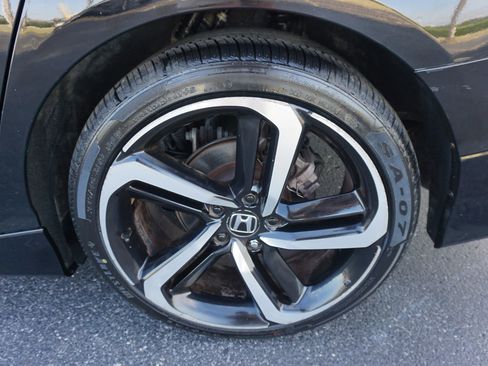 Used 2021 Honda Accord Sport image 29