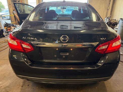 Used 2017 Nissan Altima 2.5 SV FWD image 18