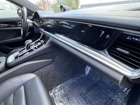 Used 2014 Porsche Panamera 4S image 37