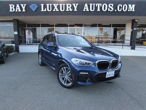 Used 2018 BMW X3 xDrive30i AWD/4WD image 1