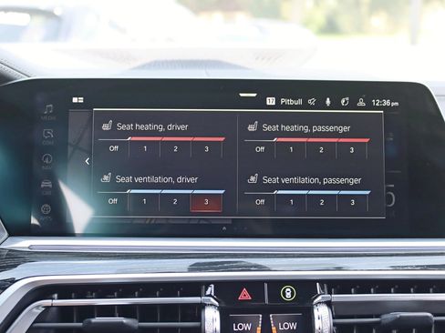 Used 2022 BMW X7 M50i w/ Executive Package AWD/4WD image 28