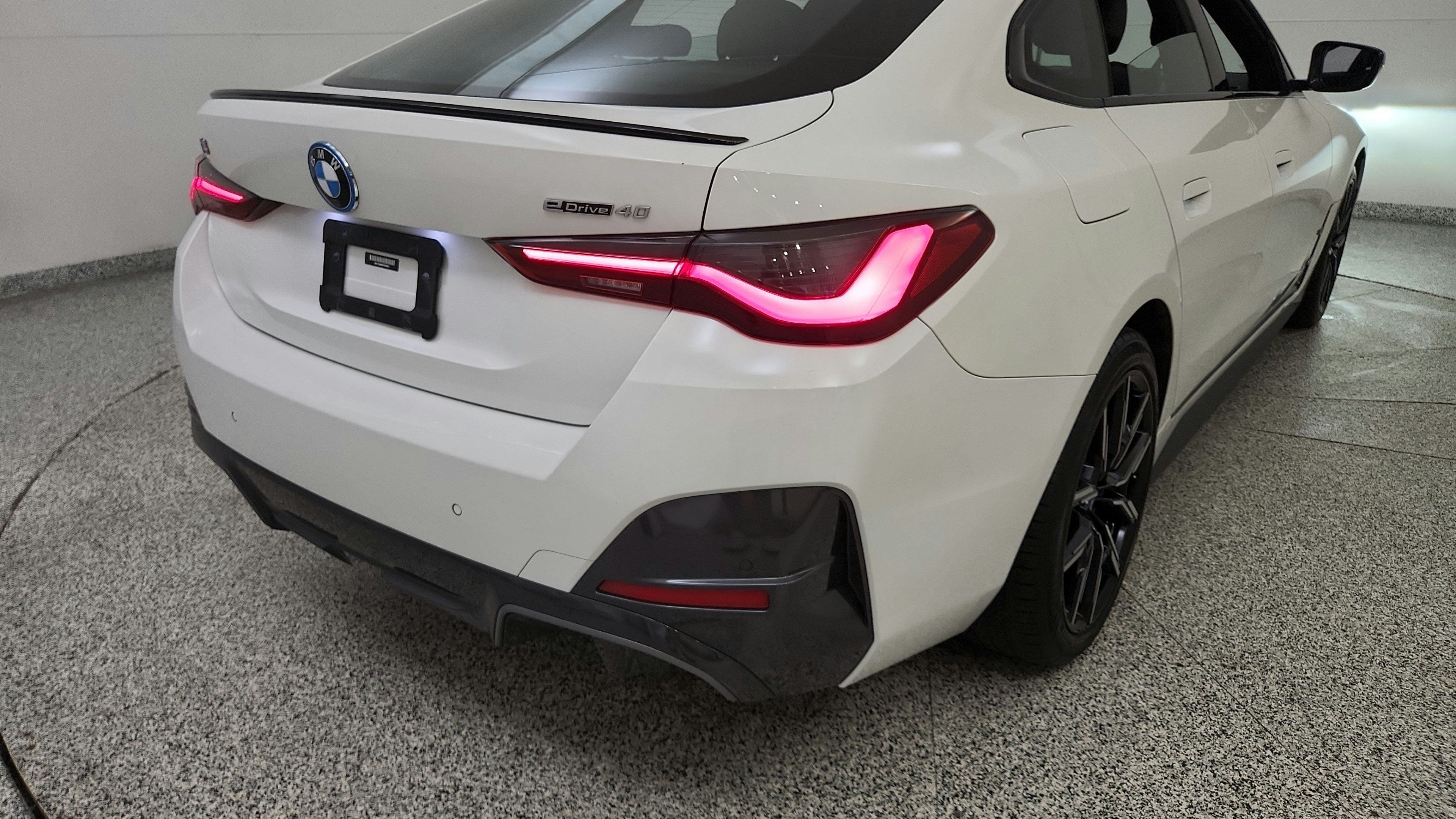 Used 2023 BMW i4 eDrive40 w/ M Sport Package RWD image 31