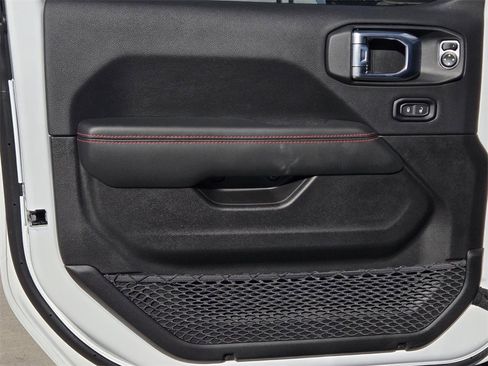 New 2025 Jeep Gladiator Rubicon image 15