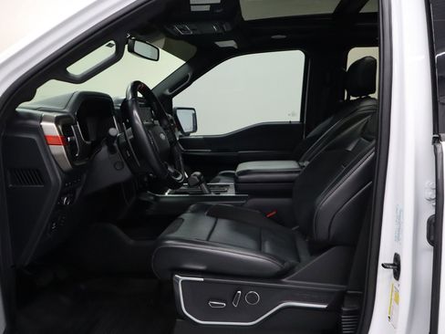 Used 2022 Ford F150 Raptor w/ Equipment Group 801A High AWD/4WD image 28