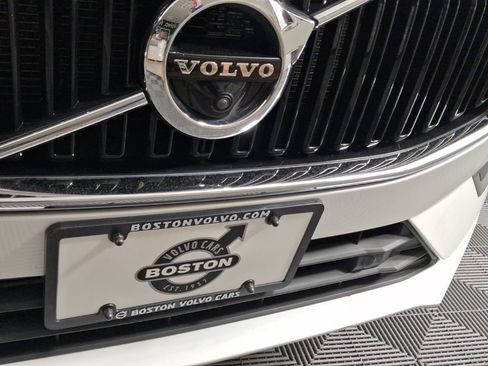 Used 2018 Volvo XC60 T6 Momentum w/ Advanced Package AWD/4WD image 4