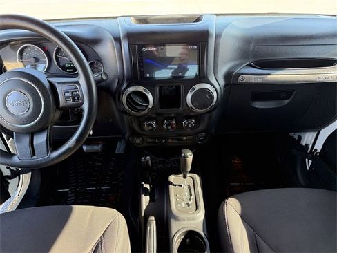 Used 2014 Jeep Wrangler Sport image 12