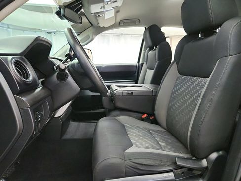 Used 2021 Toyota Tundra SR5 AWD/4WD image 11