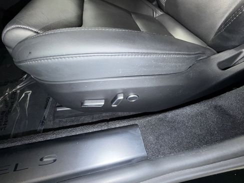 Used 2023 Tesla Model S Standard Range image 14