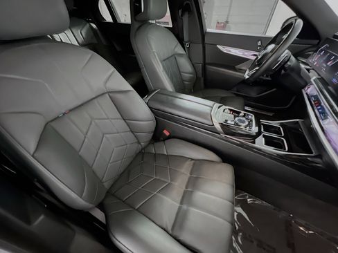 Used 2024 BMW 740i RWD image 31