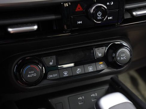 New 2026 Nissan Kicks SV image 13