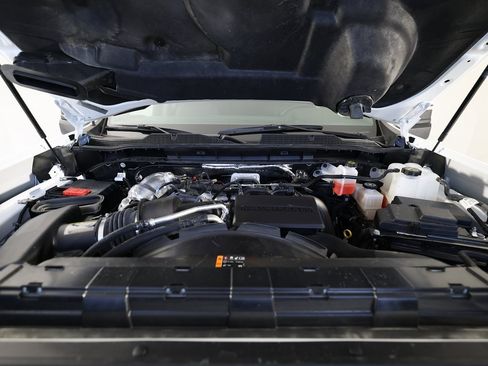 Used 2025 Chevrolet Silverado 3500 LTZ image 39