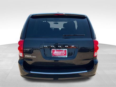 Used 2017 Dodge Grand Caravan SE w/ Power Window Group FWD image 4