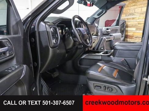 Used 2022 GMC Sierra 2500 AT4 w/ AT4 Premium Plus Package AWD/4WD image 12