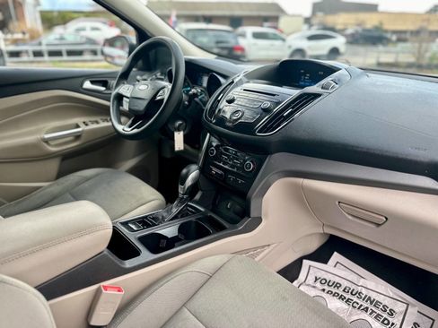 Used 2018 Ford Escape SE w/ Ford Safe & Smart Package image 20