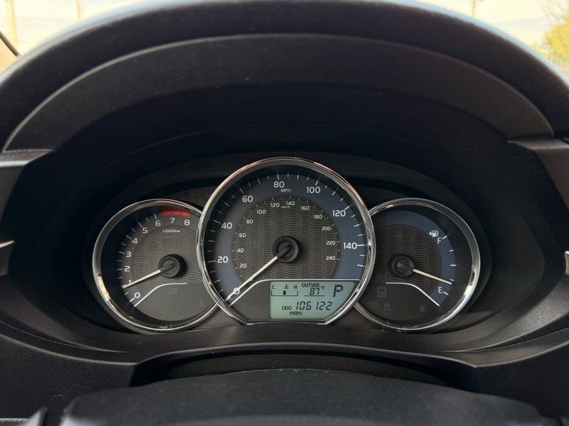 Used 2014 Toyota Corolla LE FWD image 13