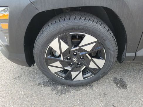 Certified 2024 Hyundai Kona SEL image 30