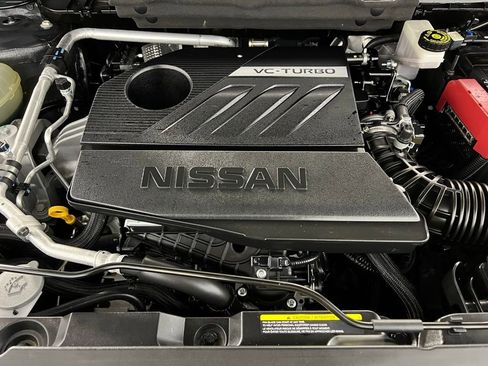 Used 2023 Nissan Rogue S image 32