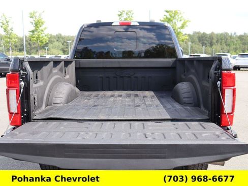 Used 2022 Ford F250 Lariat w/ Black Appearance Package AWD/4WD image 32