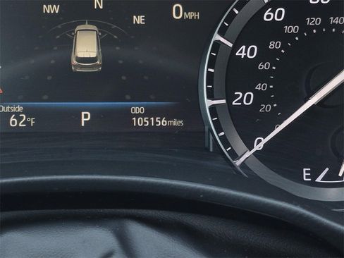 Used 2020 Toyota Highlander Limited image 19