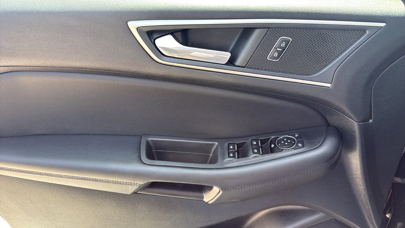 Certified 2023 Ford Edge SEL AWD/4WD image 11