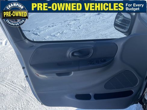 Used 1999 Ford F150 XLT image 15