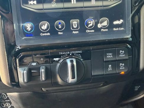 Used 2021 RAM 1500 Laramie AWD/4WD image 23