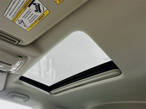 Used 2019 INFINITI QX80 Luxe w/ Proassist Package image 21