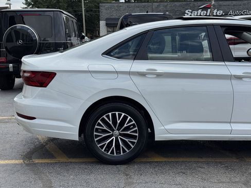 Used 2021 Volkswagen Jetta SE FWD image 14