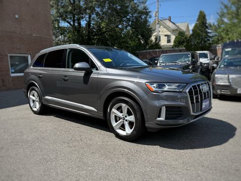 Used 2021 Audi Q7 2.0T Premium Plus w/ Premium Plus Package AWD/4WD image 3