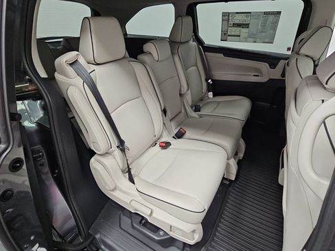 New 2026 Honda Odyssey Touring image 37