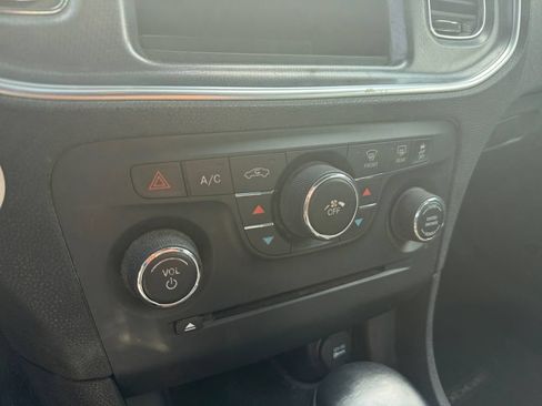 Used 2012 Dodge Charger SE w/ Connectivity Group RWD image 27