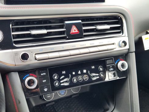 Used 2025 Genesis G70 3.3T Advanced w/ Sport Prestige Package image 16