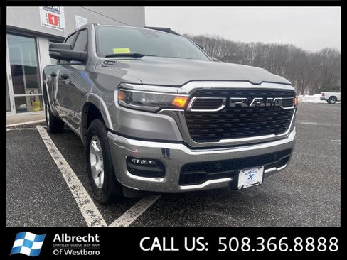 Used 2025 RAM 1500 Big Horn AWD/4WD image 7