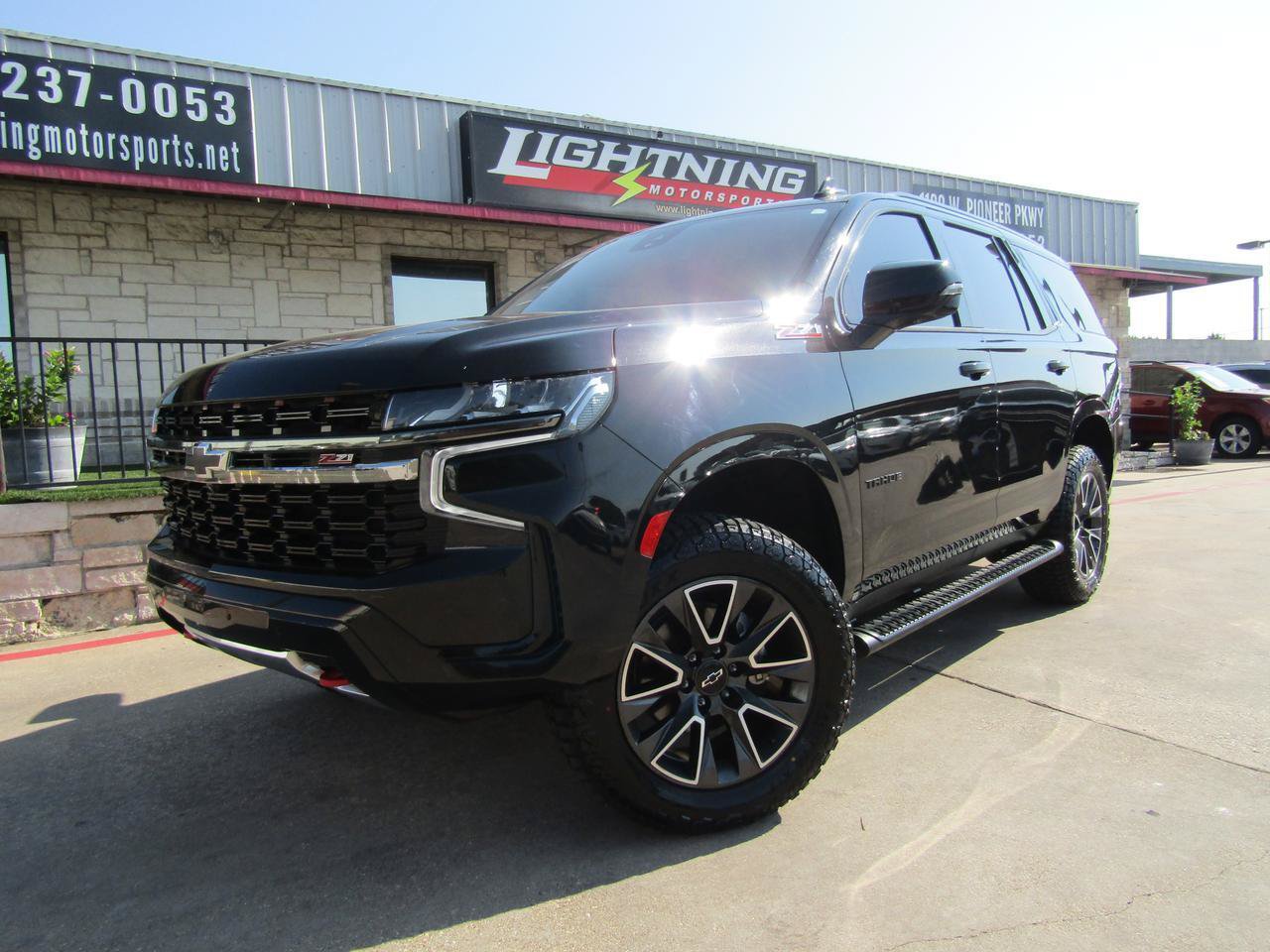Used 2021 Chevrolet Tahoe Z71 w/ Z71 Off-Road Package AWD/4WD image 1