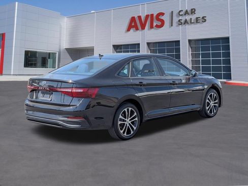 Used 2025 Volkswagen Jetta Sport FWD image 6