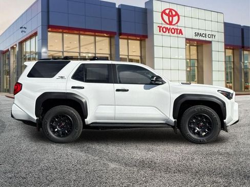 New 2026 Toyota 4Runner TRD Off-Road Premium AWD/4WD image 5