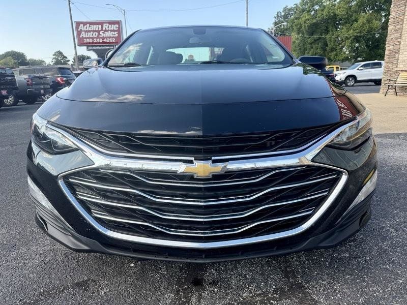 Used 2021 Chevrolet Malibu LT FWD image 3