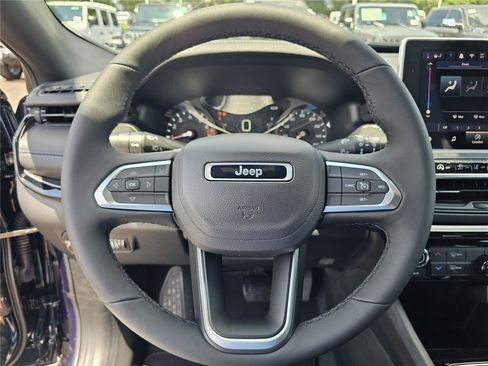 New 2026 Jeep Compass Latitude AWD/4WD image 19