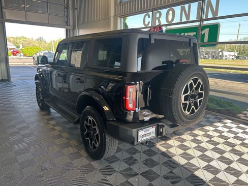 Used 2025 Ford Bronco Outer Banks AWD/4WD image 4